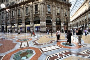Vittorio Emmanuele II shopping gallery