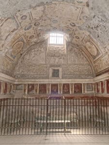 Forum Baths tepidarium, ribbed vaults and Atlantes