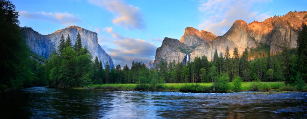 Panorama of the Yosemite Valley